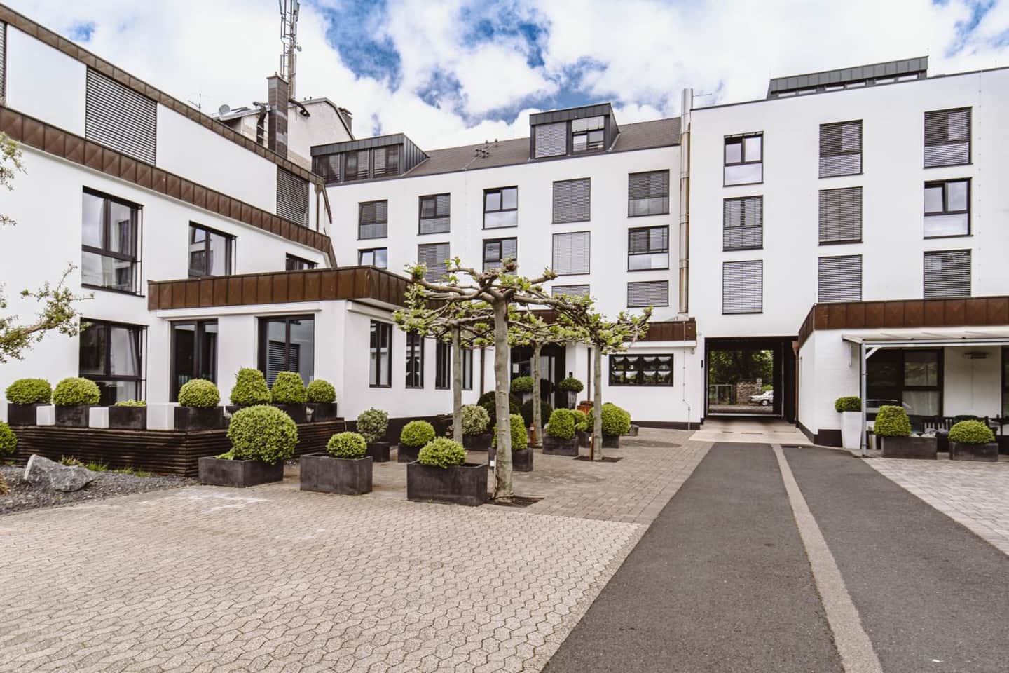&REPEAT Köln Airport