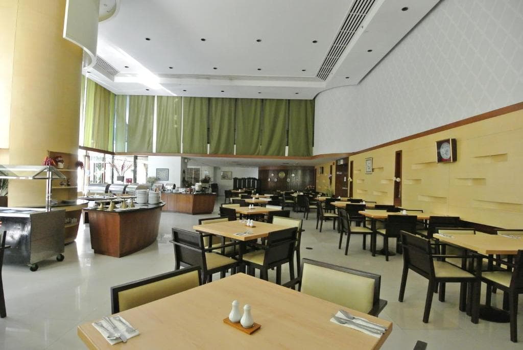 Somerset Park Suanplu