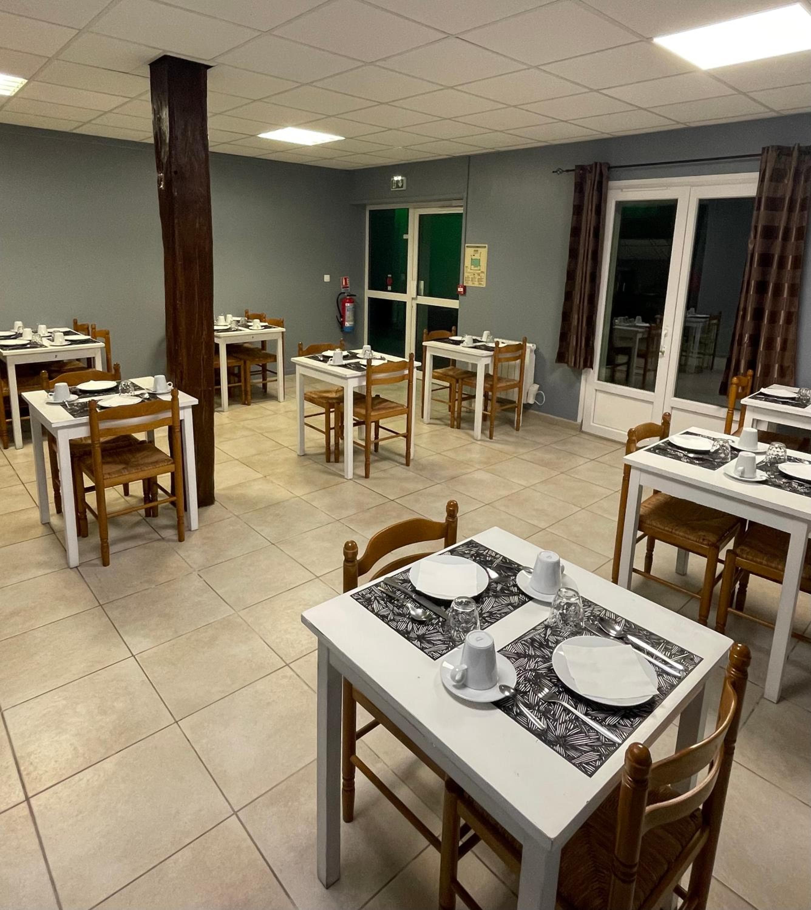 Hôtel Némo Pau Aéroport