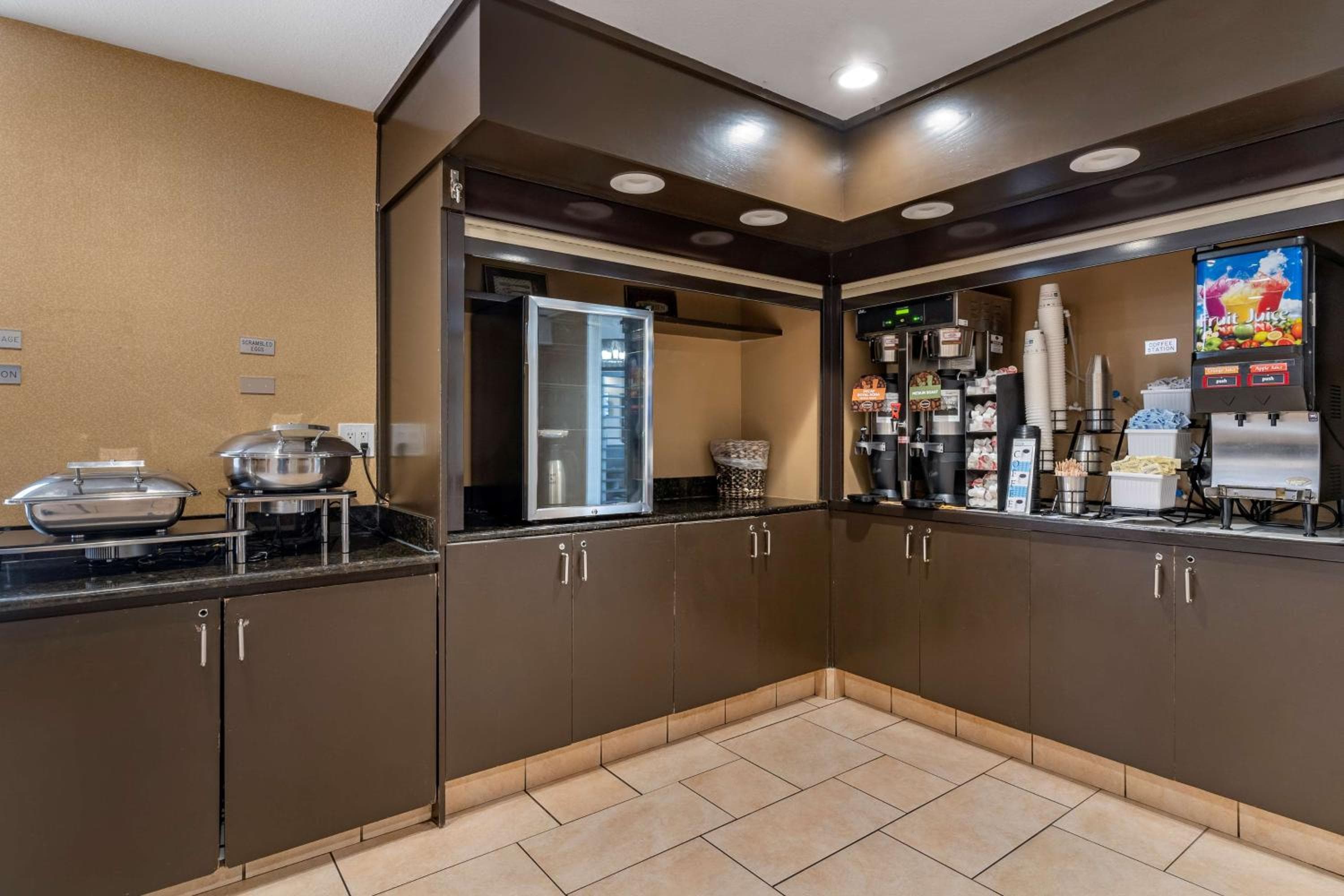 Best Western Plus Garden Court Inn