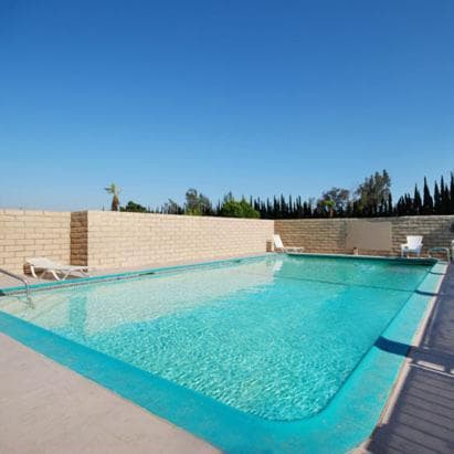 Economy Inn - Ontario