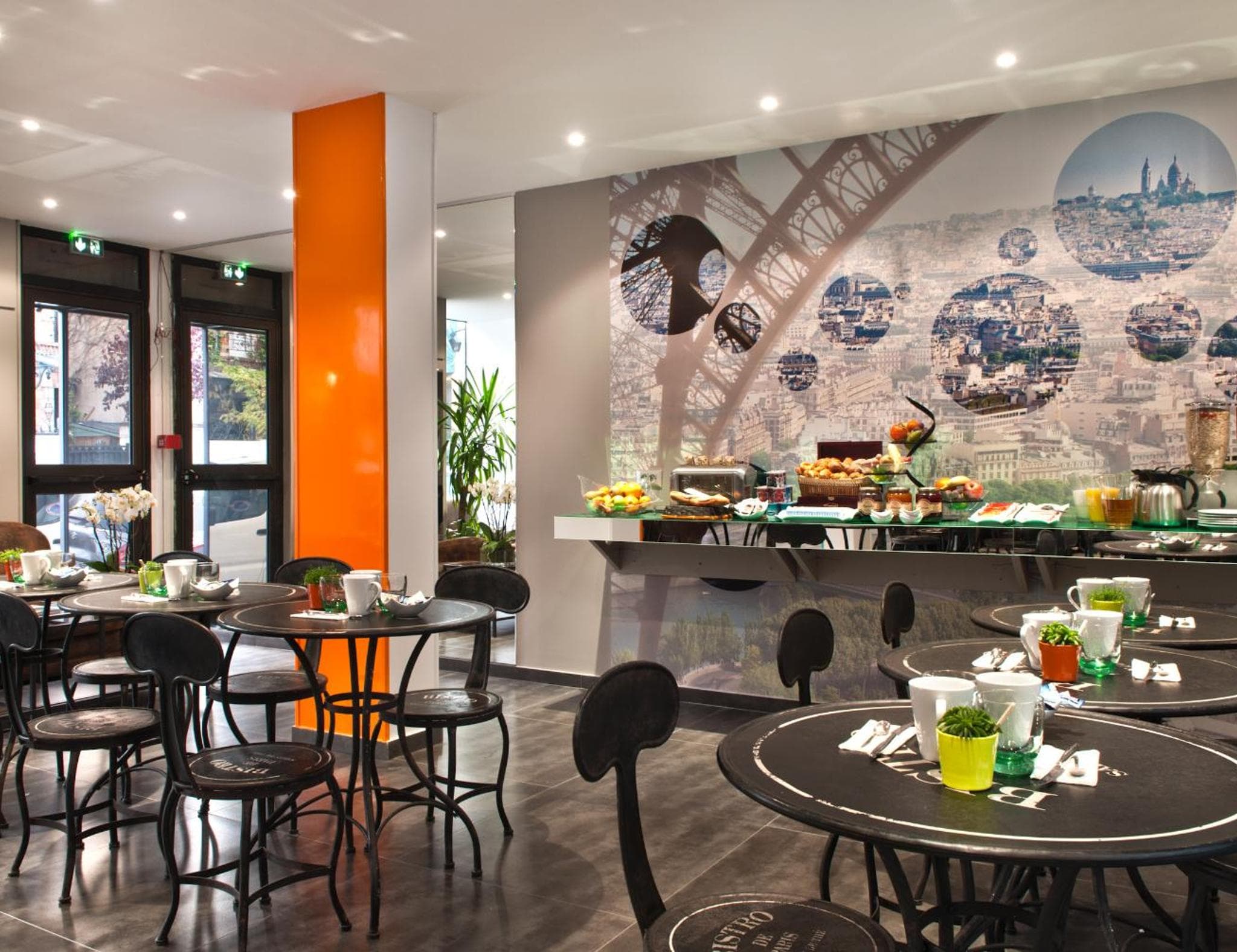 Hôtel Alpha Paris Eiffel by Patrick Hayat