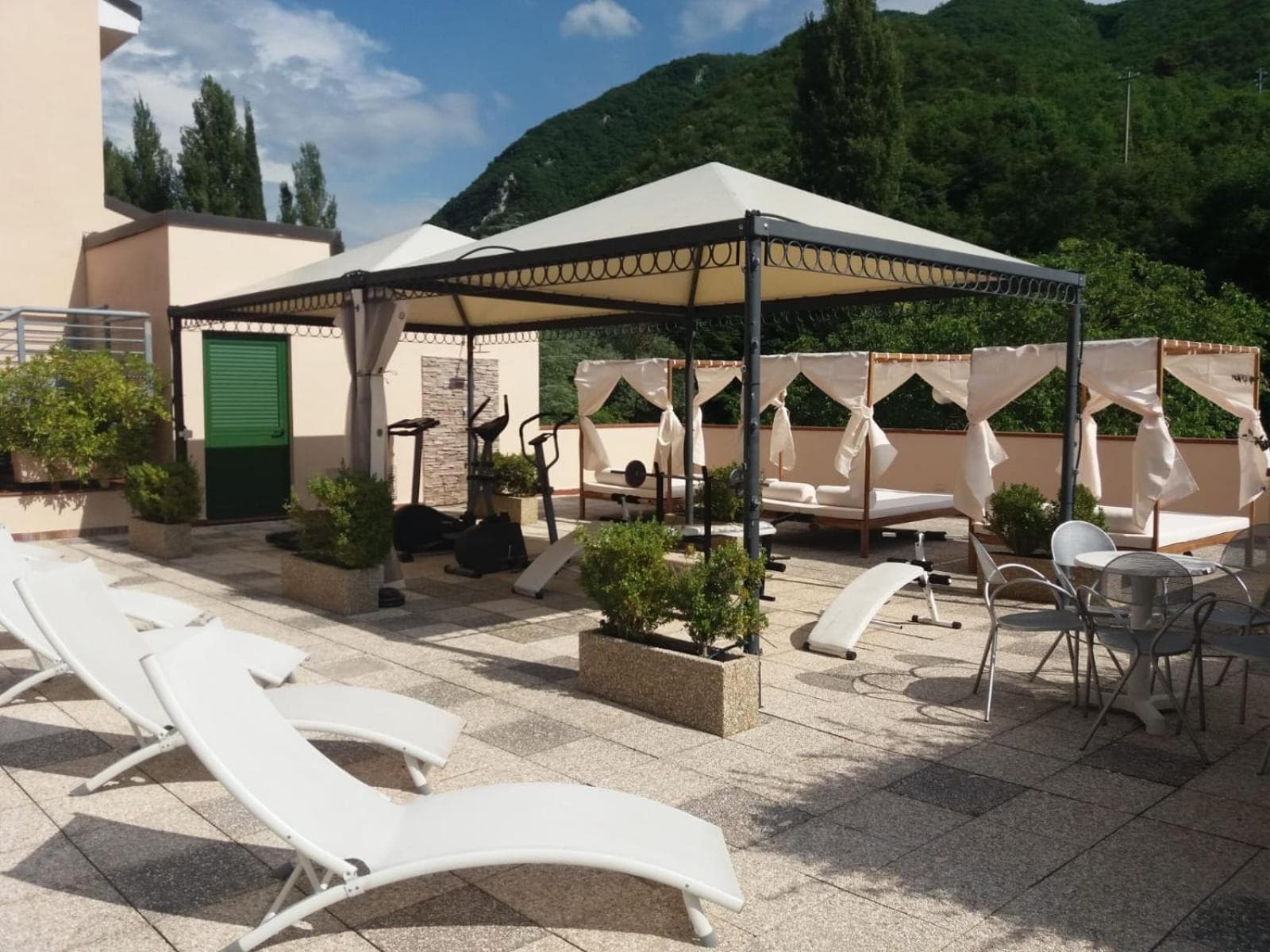 Guesia Village Hotel & Spa