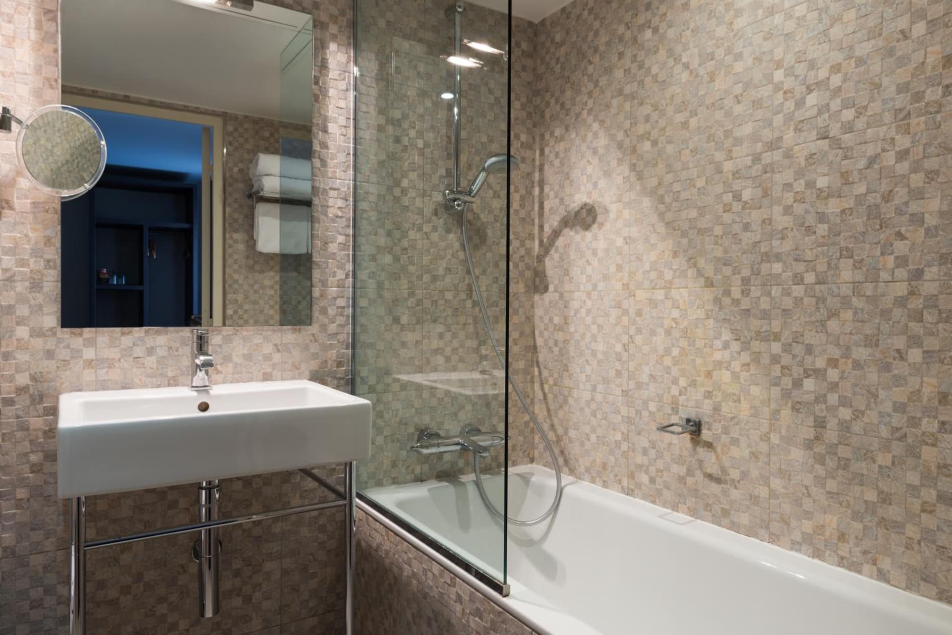 Aston Paris Hôtel