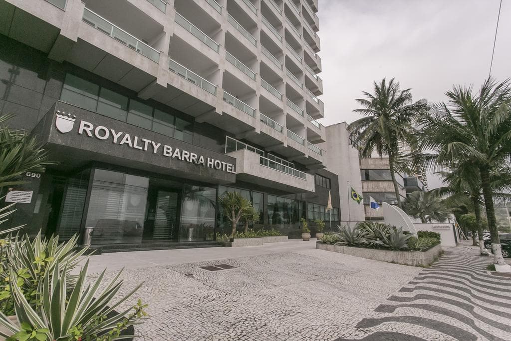 Royalty Barra Hotel