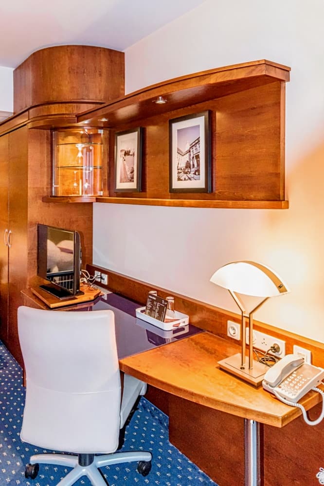 stays by friends Gelsenkirchen