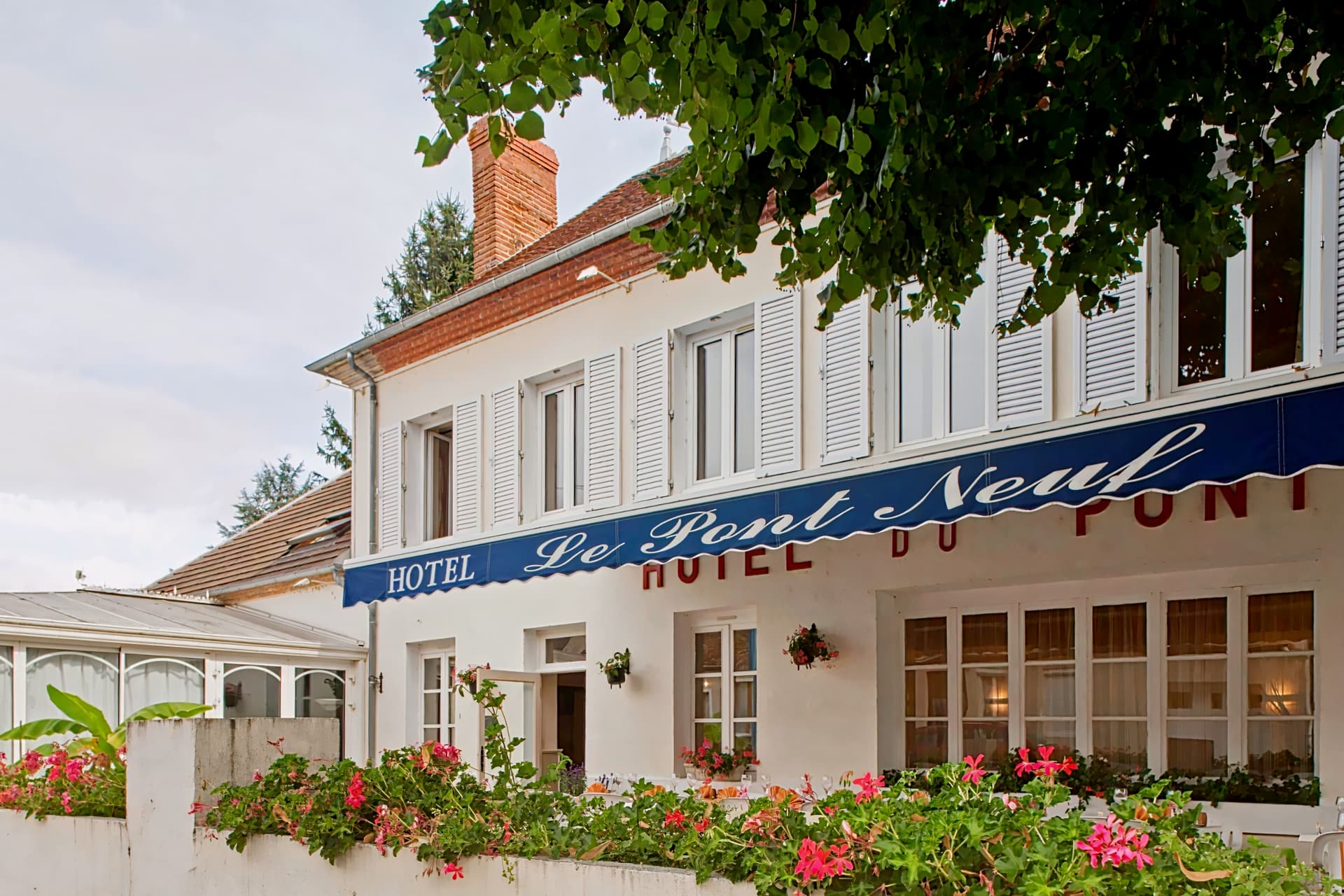 Logis Hôtel du Pont Neuf
