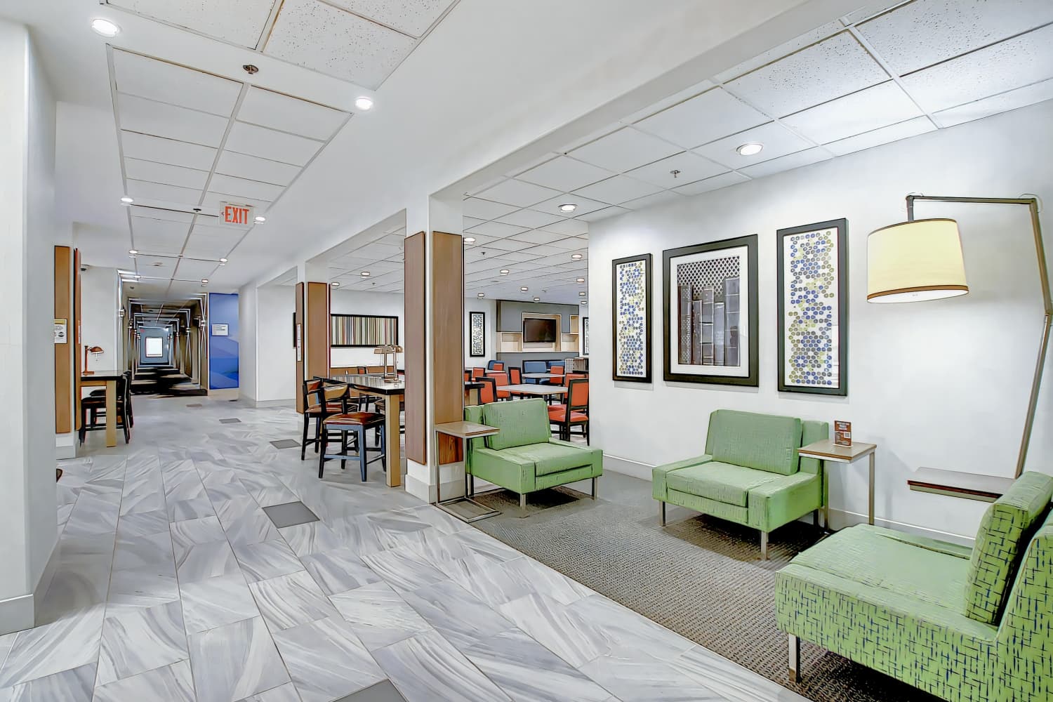 Holiday Inn Express & Suites Airport Calgary