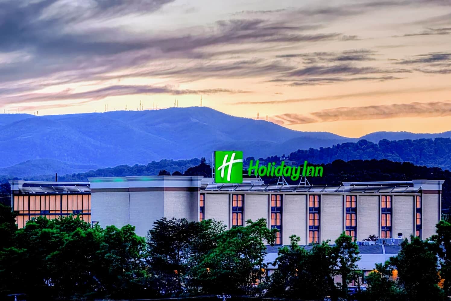 Holiday Inn Roanoke - Tanglewood Route 419 & I 581, an IHG Hotel