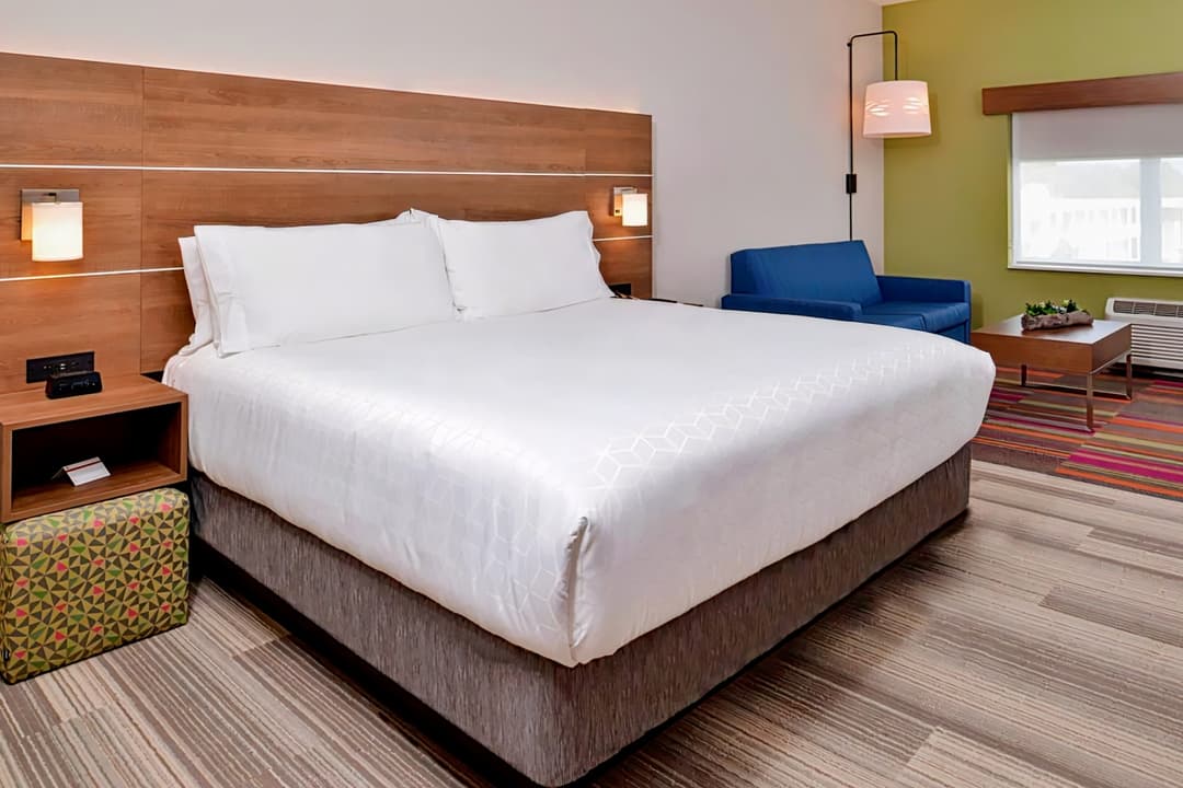 Holiday Inn Express & Suites West Melbourne