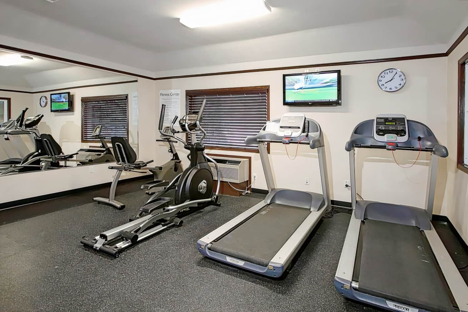 Holiday Inn Express Hotel & Suites Vernon, an IHG Hotel