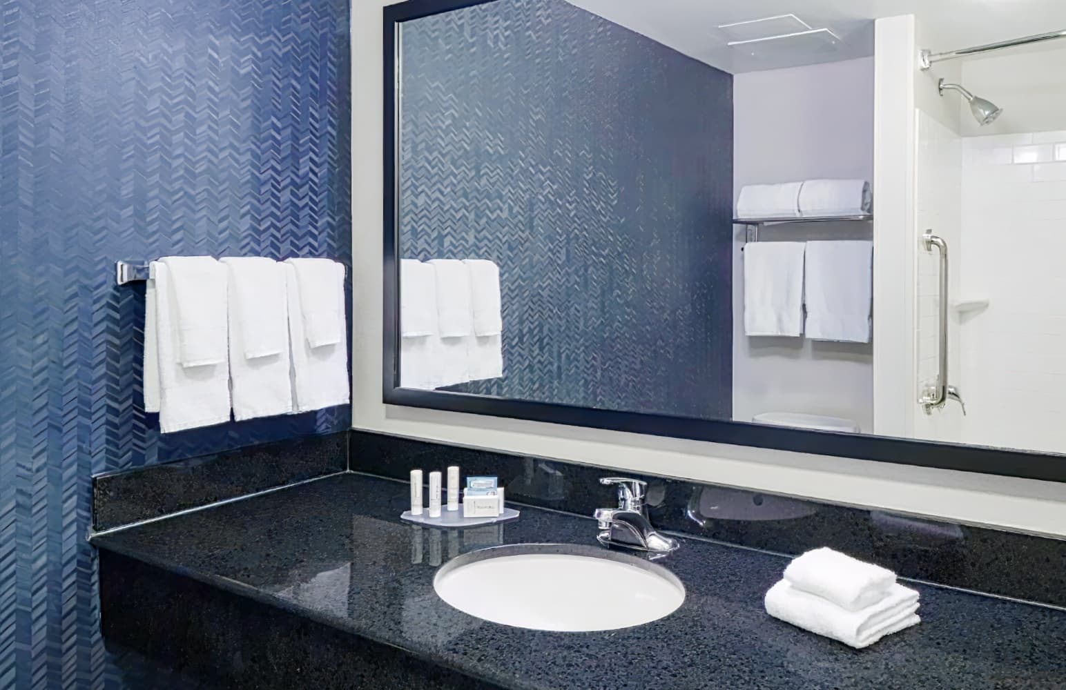 Fairfield Inn & Suites Kansas City Overland Park