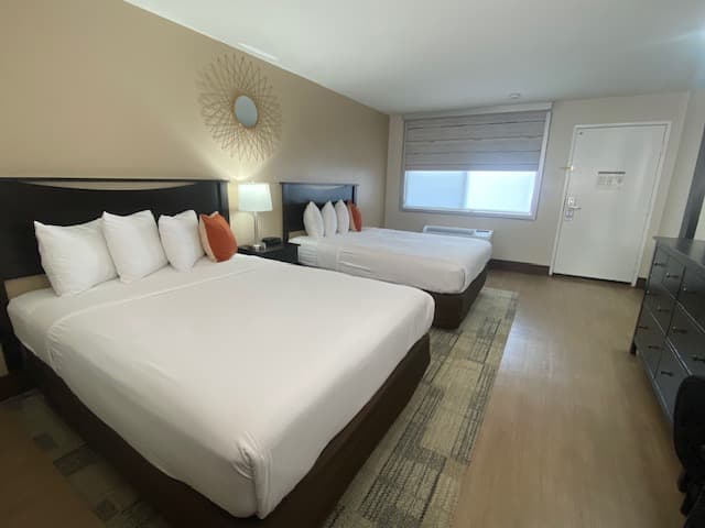 Stanford Inn & Suites Anaheim