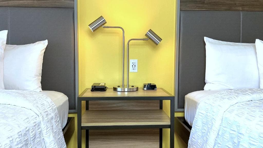 Tru by Hilton - Baltimore Harbor East