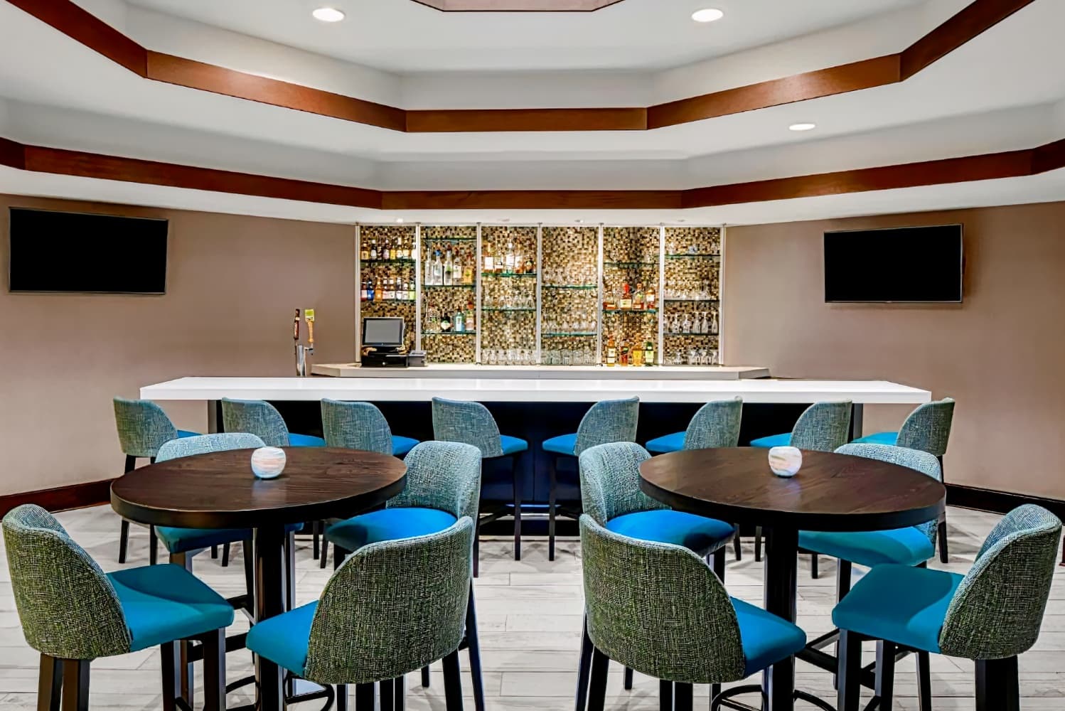 DoubleTree Suites by Hilton Charlotte/SouthPark