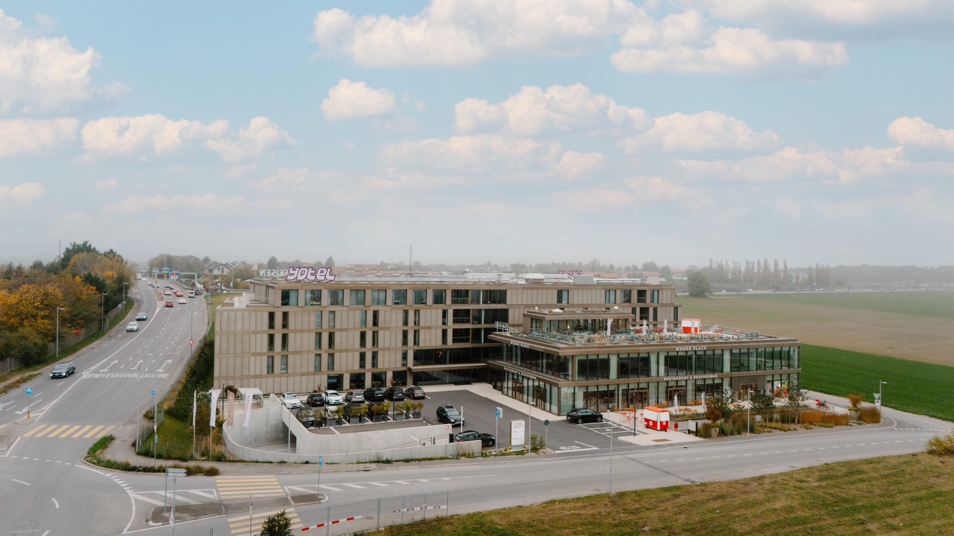 Yotel Lake Geneva