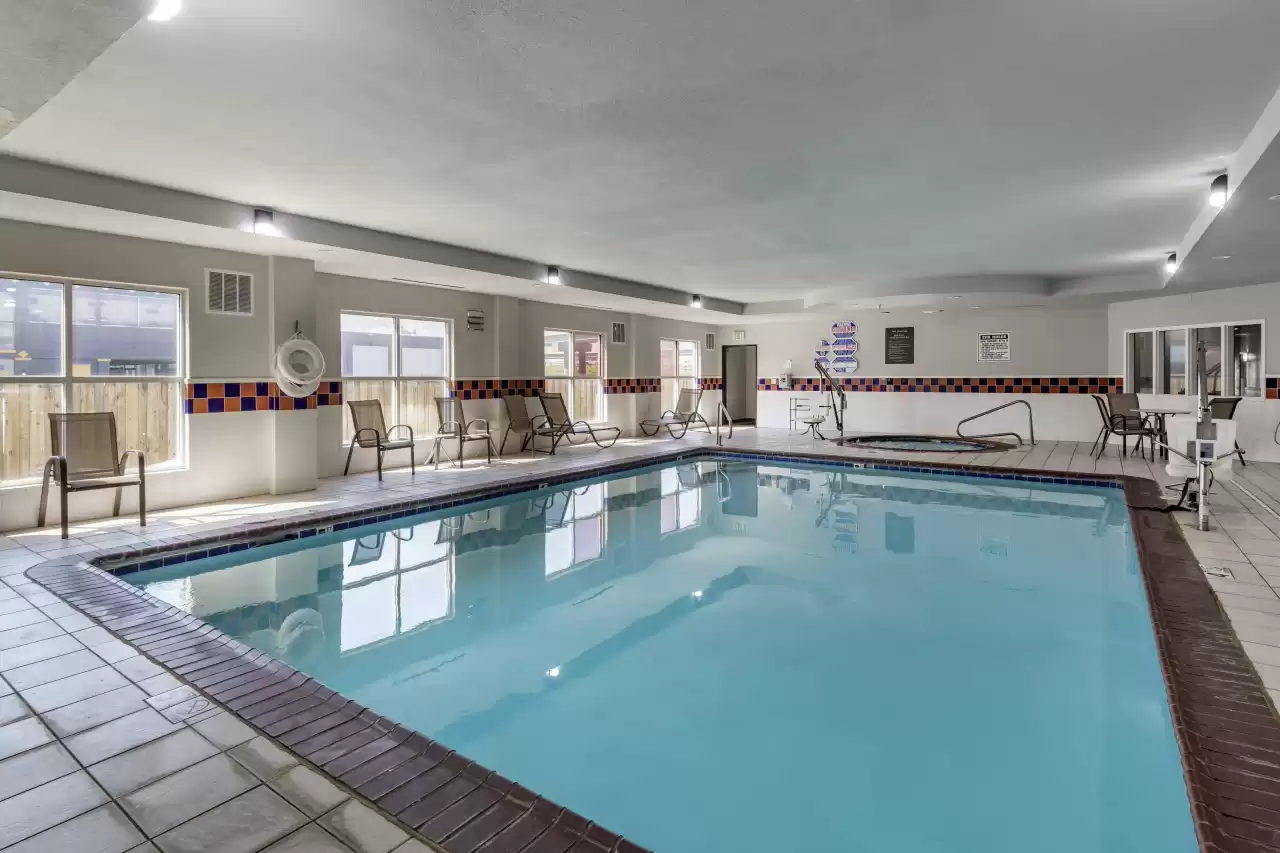 Quality Inn & Suites I-35 E/Walnut Hill