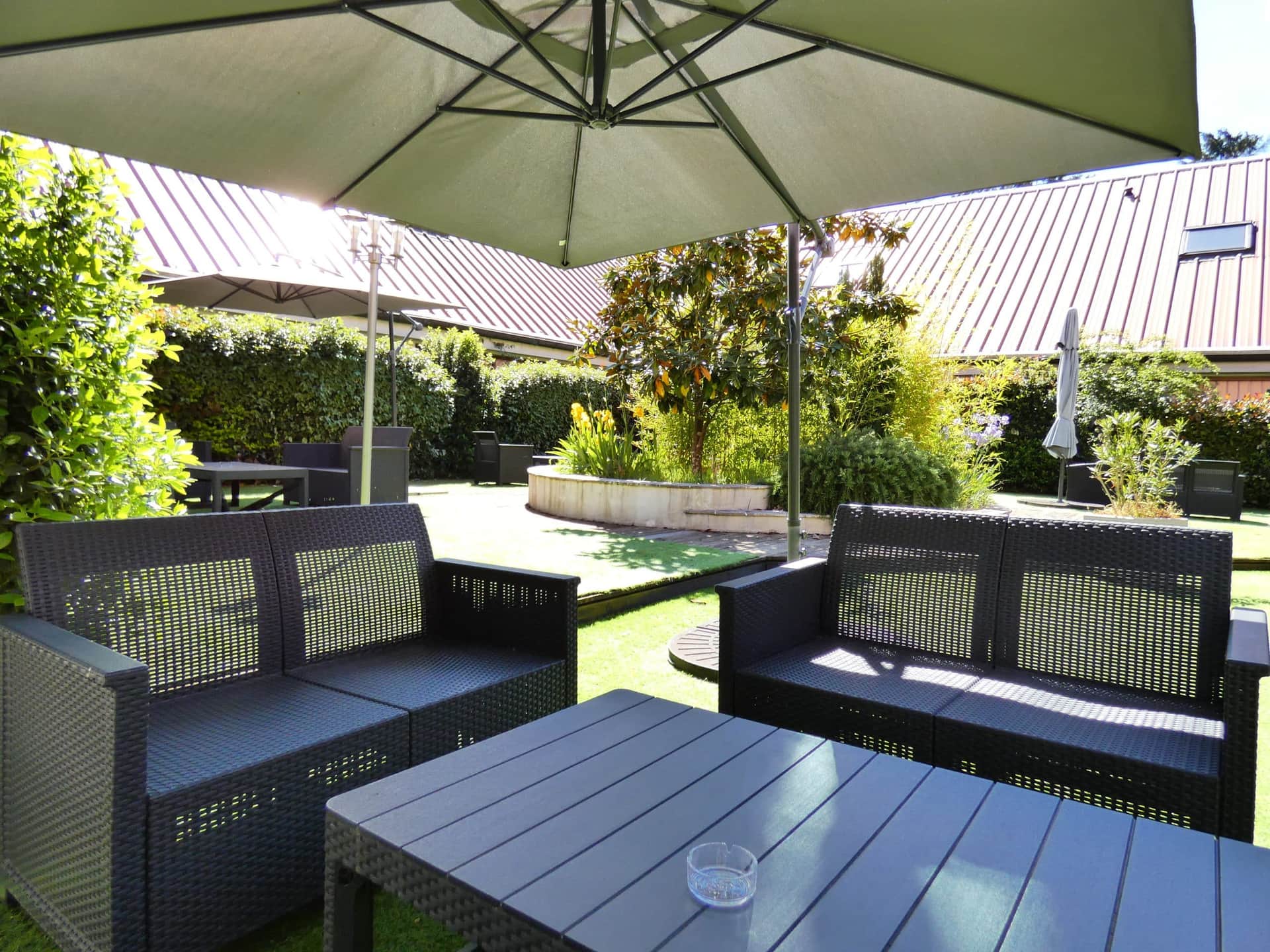 Hôtel B&G (Black&Green)