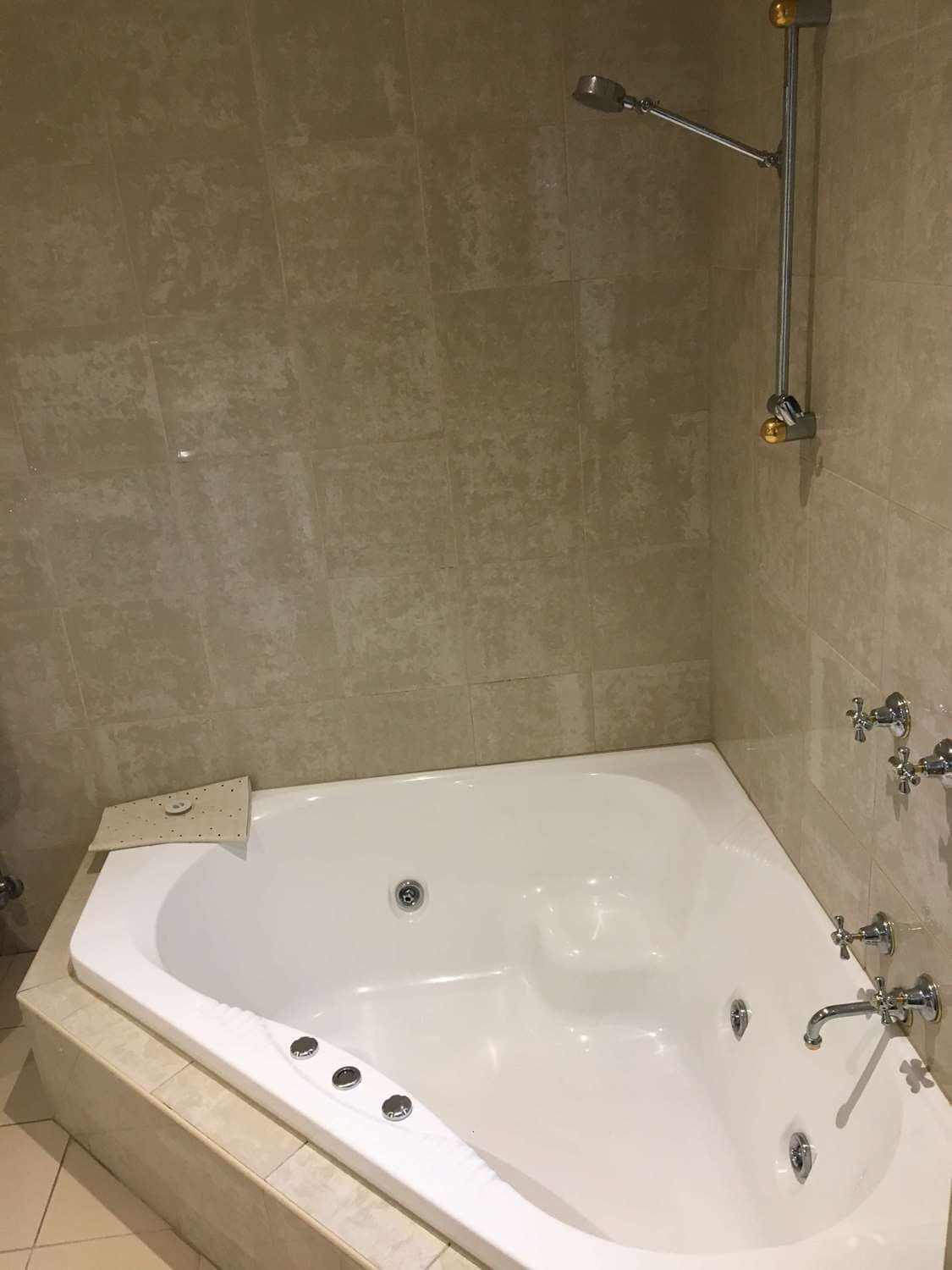 Best Western Plus The Tudor Box Hill