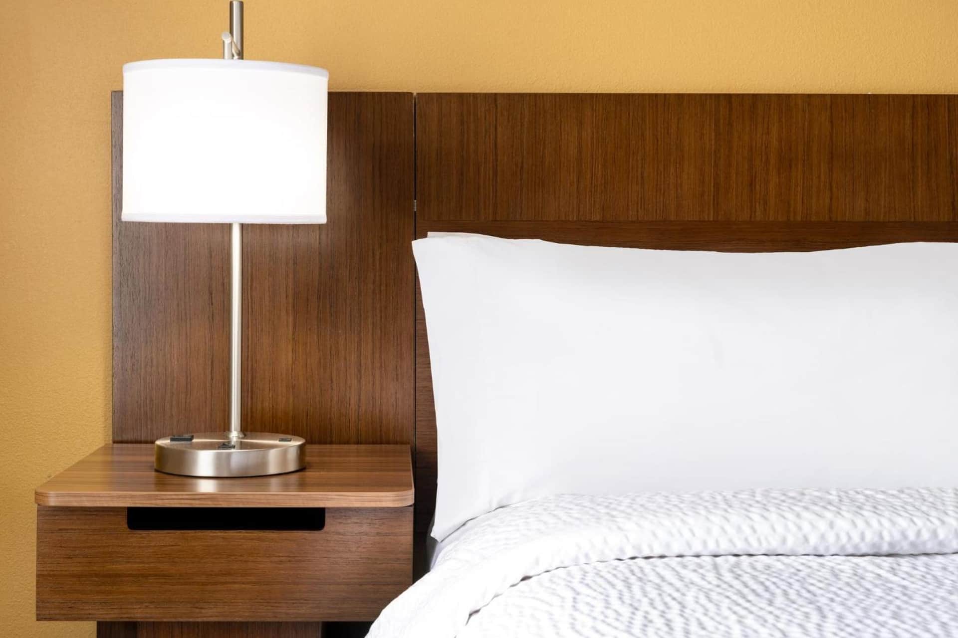 Garner Hotel Phoenix - Surprise by IHG