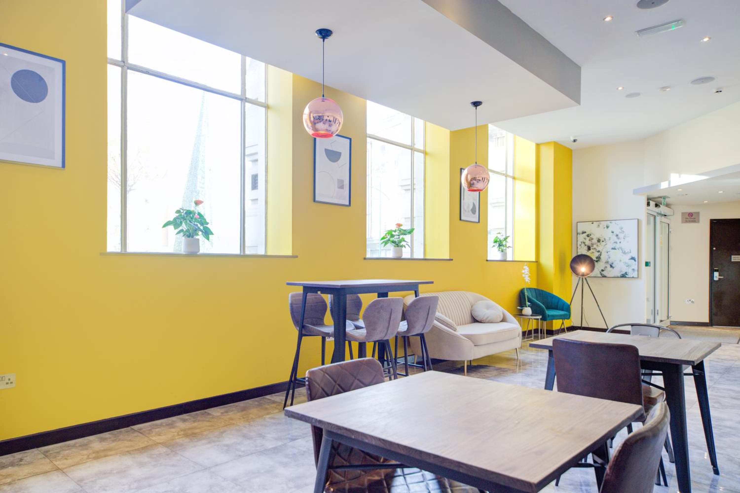 Belvilla Newport City Centre Lifestyle