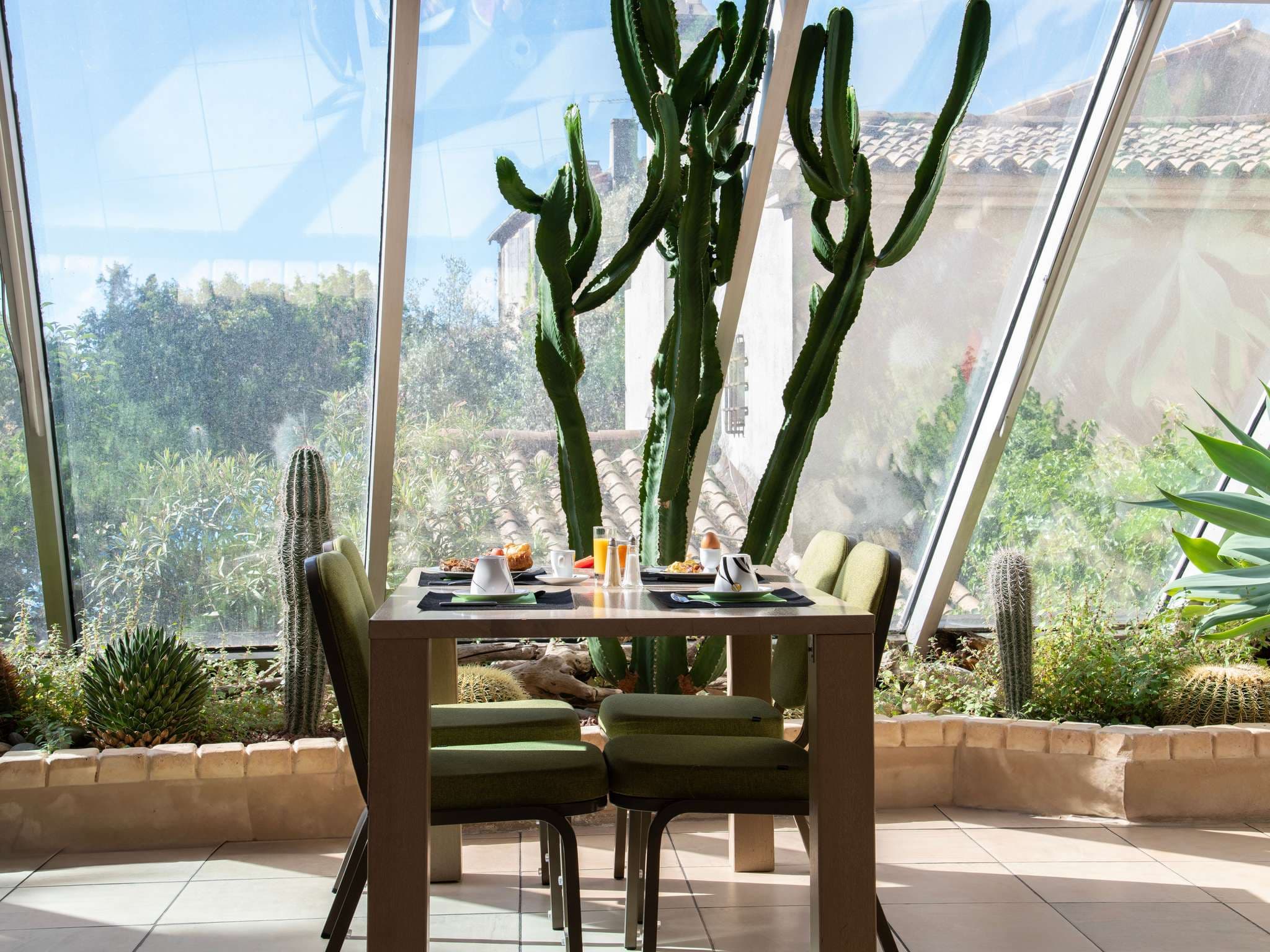 Mercure Arles Centre Arènes