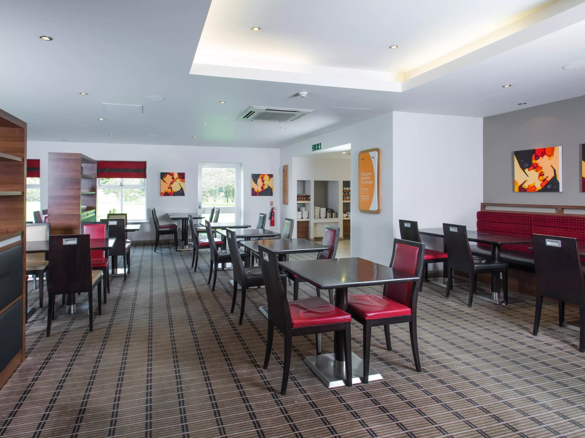 Holiday Inn Express Warwick - Stratford-upon-Avon by IHG