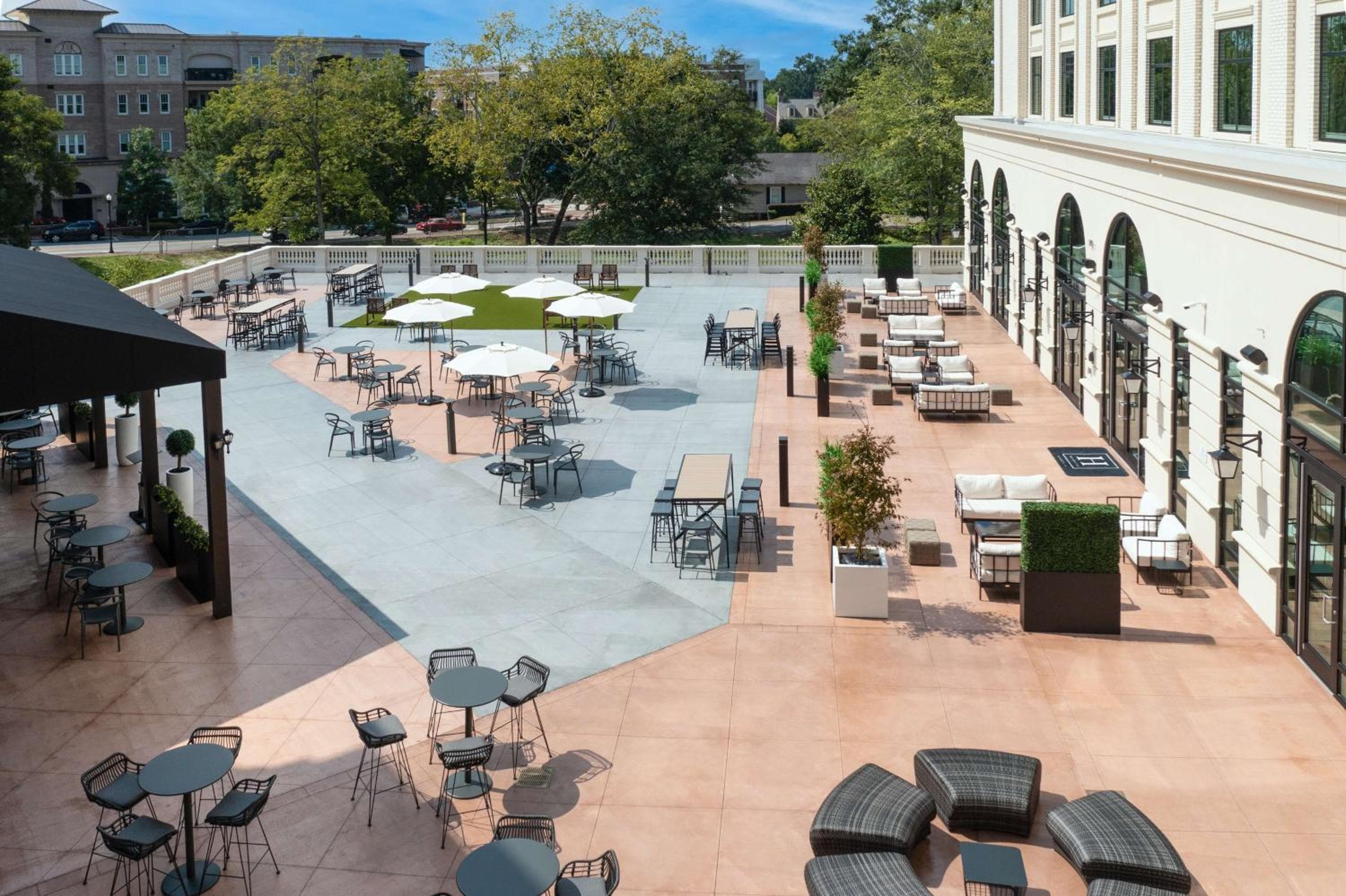 The Hamilton Alpharetta, Curio Collection by Hilton