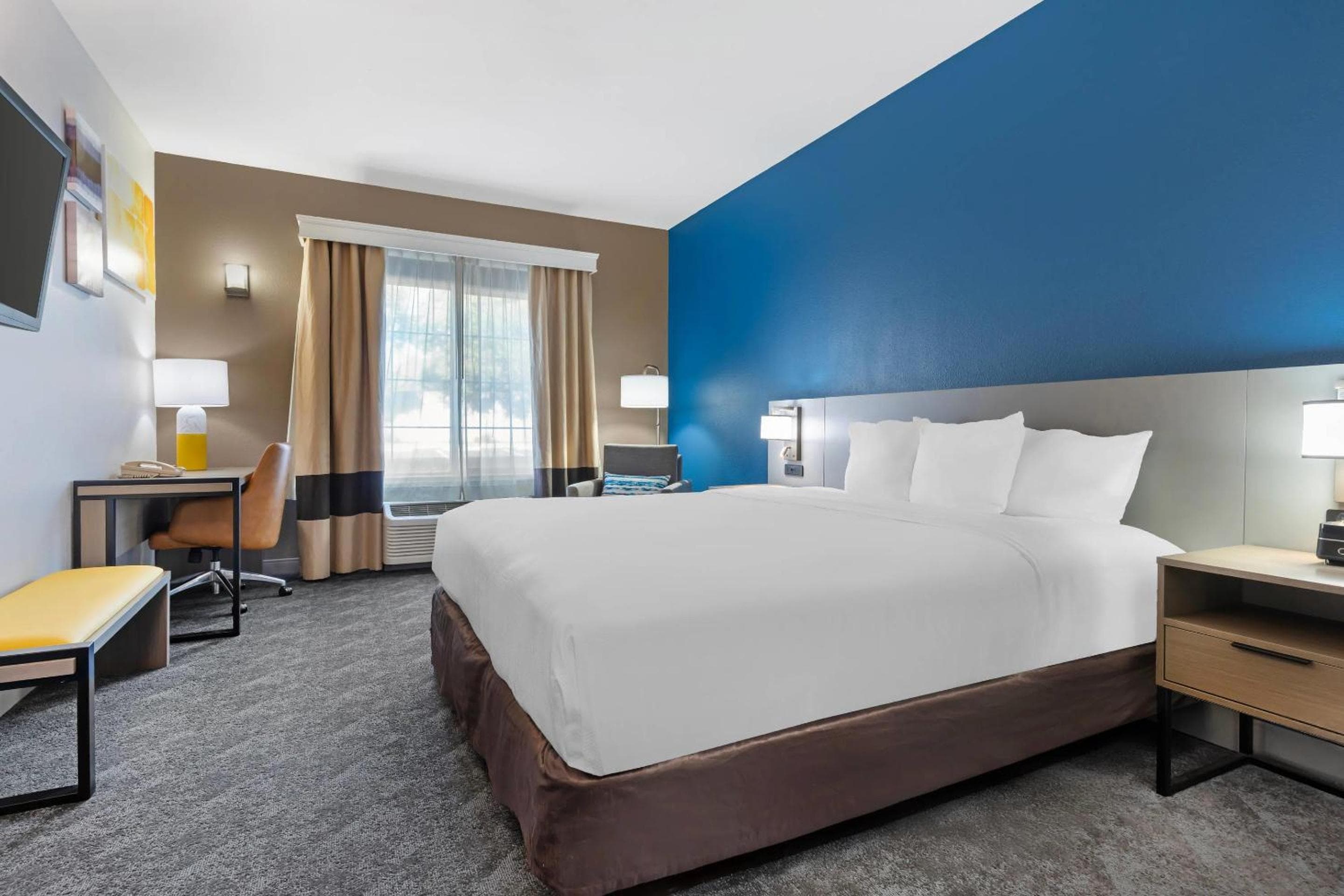 Comfort Inn & Suites Sacramento - University Area