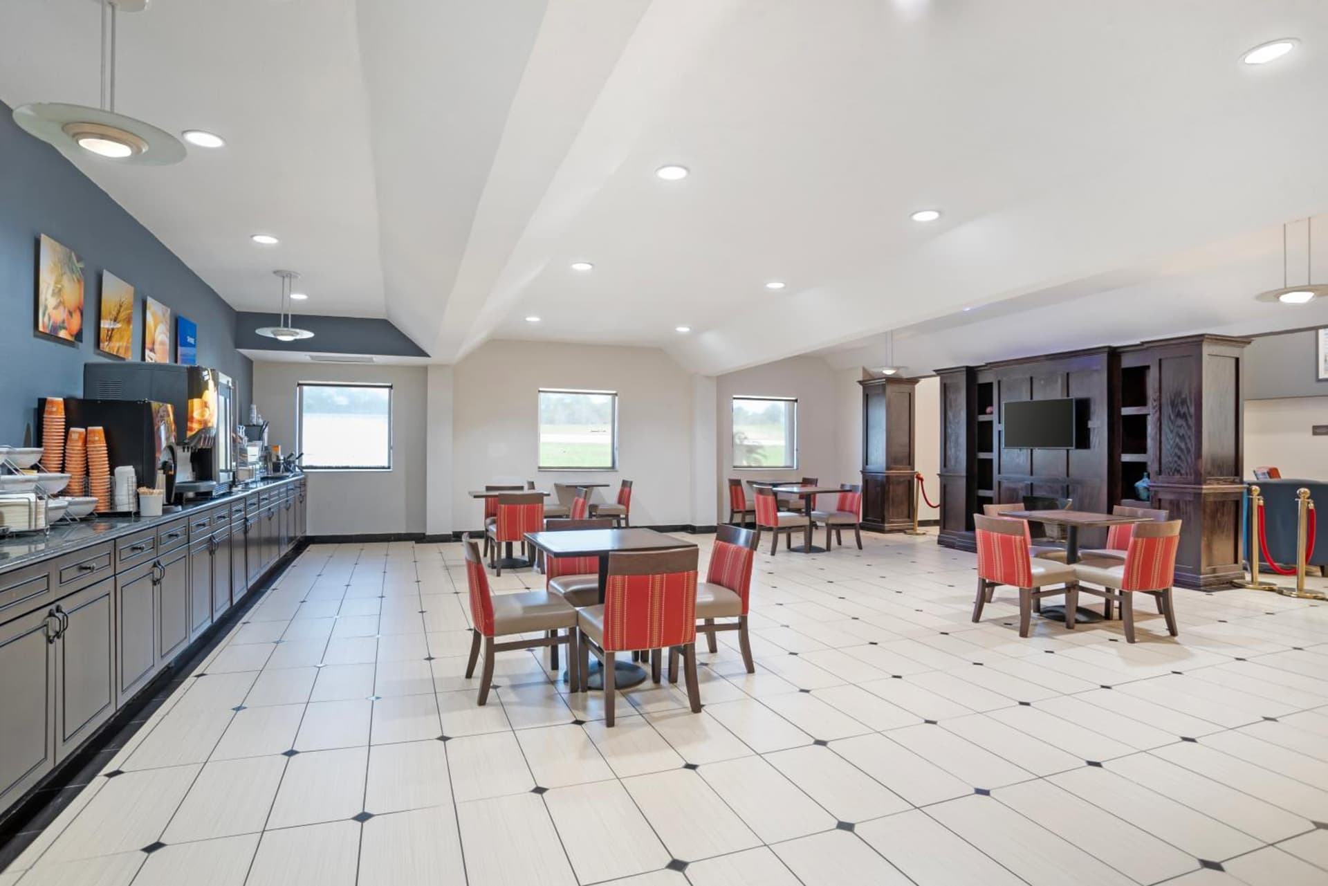 Comfort Inn & Suites Crystal Inn Sportsplex
