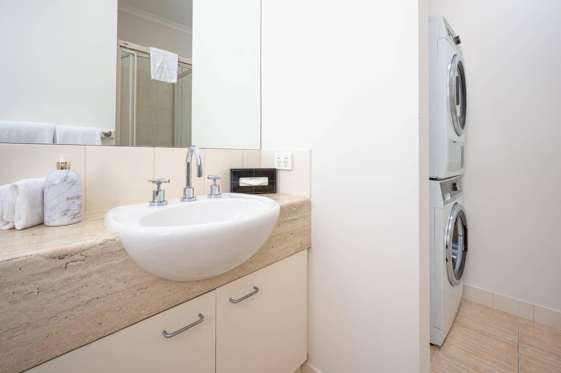 MainStay Suites Kew