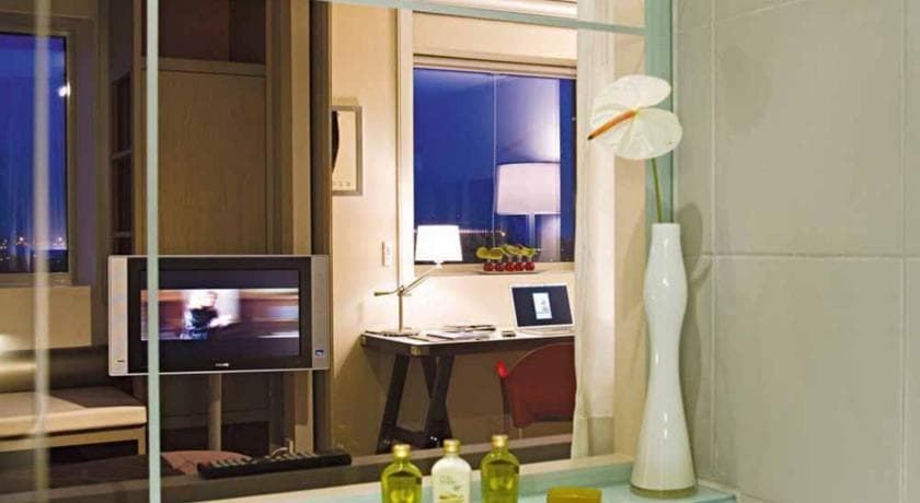 Quality Only Suites CDG