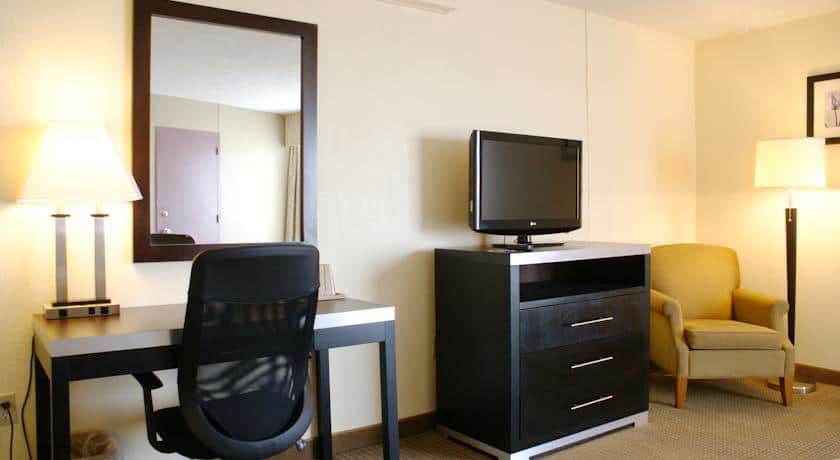 Ramada Philadelphia City Center Hotel
